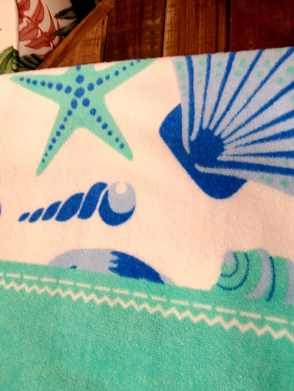 SCOUT Brand Pool BEACH TOWEL Blanket Bath Sheet Seashell Ocean Beach Seashore
